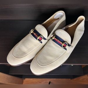 GUCCI
Suede Horsebit Loafers With Web
Colour: Beige
Size: 11G (11)